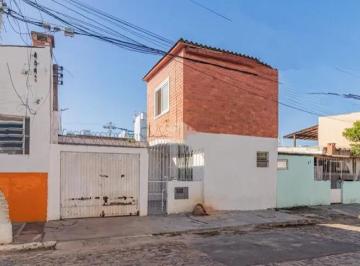 Casa · 105m² · 3 Quartos · 1 Vaga · Facil Acesso as Principais Vias da Cidade