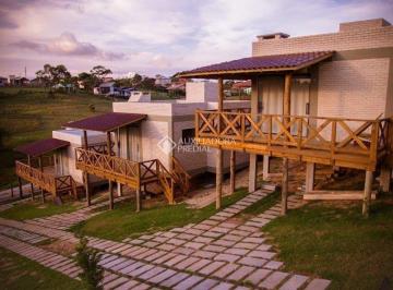 Casa · 50m² · 2 Quartos · 1 Vaga · Casa