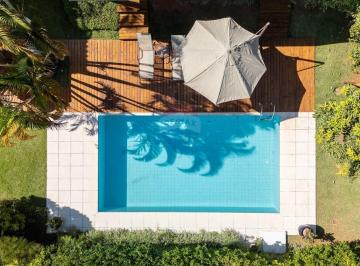 Casa · 507m² · 4 Quartos · 2 Vagas · Refúgio Sofisticado com Piscina, Espaço Gourmet e Muito Verde | Village Visconde de Itamaracá, Valin