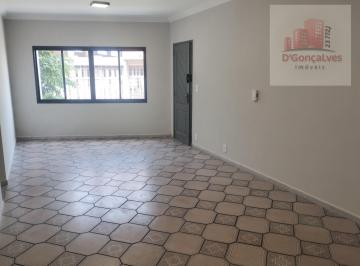 Apartamento · 120m² · 3 Quartos · 1 Vaga · Apartamento para venda e aluguel em Centro de 120.00m² com 3 Quartos e 1 Garagem