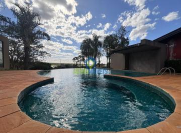 Casa de 5 quartos, Araçatuba · Casa de Condomínio para venda em Área Rural De Araçatuba de 290.00m² com 5 Quartos, 2 Suites e 4 Gar