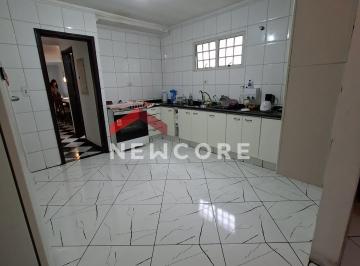 Casa · 250m² · 3 Quartos · 3 Vagas · Casa em Rua Antônio Fiorita - Centro - Osasco/SP
