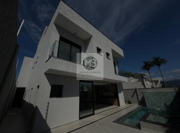 Casa · 227m² · 4 Quartos · 4 Vagas · Casa Alto Padrão em Estância Flora Rica, Peruíbe/SP