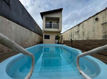 Casa de 4 quartos, Itanhaém · Sobrado com 04 quartos e com piscina em Itanhaém