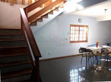 Casa · 250m² · 4 Quartos · 4 Vagas · Sobrado a venda e locação, 190 m² de área construída, 4 dormitórios sendo 1 suite.