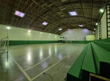 Comercial · 1400m² · 1 Quarto · Galpão (quadra de esportes) com área de estacionamento a venda ou locação