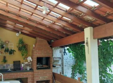 Casa de 3 quartos, Jandira · Casa com 135 m² e 3 quartos à venda em Jardim Brotinho - Jandira/SP