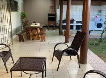 Casa de 3 quartos, São Paulo · Imóvel para venda possui 300 metros quadrados com 3 quartos em Campo Belo \ SP