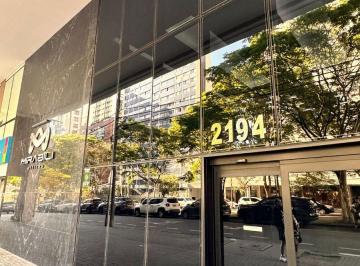 Comercial , Curitiba · Sala comercial moderna no Champagnat com alto potencial de valorização