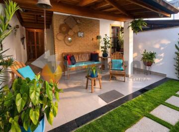 Casa de 2 quartos, Caraguatatuba · Sobrado com 2 dormitórios à venda no Indaiá - Caraguatatuba/SP