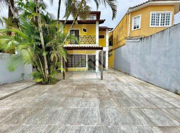 Casa · 120m² · 4 Quartos · 2 Vagas · Condomínio Rancho Itaúna - Casa duplex, 120 m², Vagem Grande, RJ