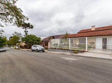 Casa de 5 quartos, Curitiba · Casa com 05 dormitórios, sendo 02 suítes e 3 vagas 370M²