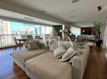 Apartamento · 122m² · 3 Quartos · 2 Vagas · Excelente e impecável Apartamento na Vila Andrade, 100% reformado.