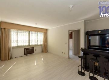 Apartamento · 83m² · 2 Quartos · 1 Vaga · Dois dormitórios com garagem no bairro Petrópolis, perto de tudo