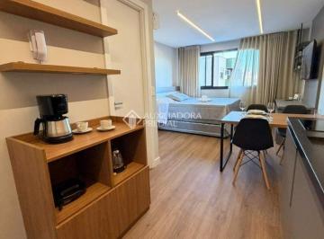 1 · Studio mobiliado no coração da cidade baixa.