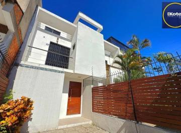 aotjtggiiovrjannsmu66sqq4clo · Casa à venda - em Guarujá