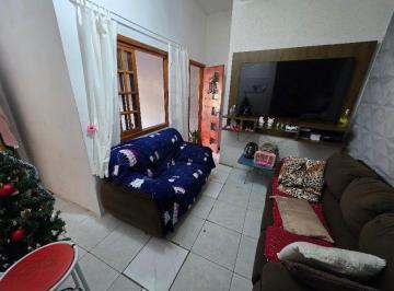 Casa · 3 Quartos · 1 Vaga ·
Sobrado à Venda em Diadema ? 3 Dormitórios com Suíte e Facilidade d
