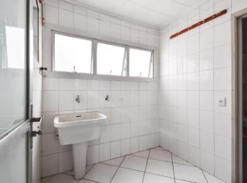 IMG_20260610_105227_000.jpeg · Imperdível apartamento para venda em Aclimação com 3 quartos, sendo 1 suíte, 118m² - remaxfront#1976