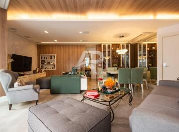 202605251721408497.jpeg · Apartamento reformado | 121m² | 3 suítes | 3 vagas | Condomínio clube | Moema