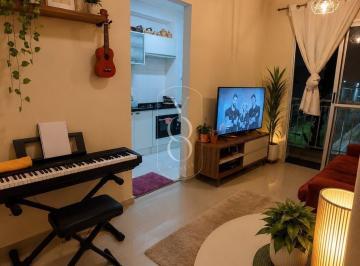 Apartamento · 48m² · 2 Quartos · 1 Vaga · Apartamento com 2 quartos e vaga em Condomínio Clu