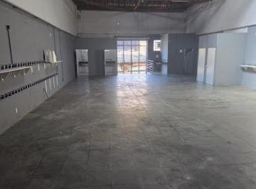 aad7f27f1c70a60a473899efe3926082f4ecae44 · Galpão para alugar por R$ 4.500,00/ano - Jardim Induberaba - Uberaba/MG
