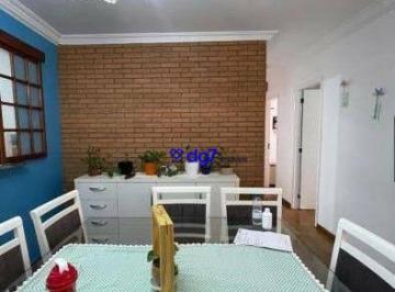 b6d32e3ec445d478d39861a919b2ee5e91664700 · Apartamento 3 Dormitórios sendo 1 Suíte, com Varanda