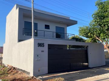 Casa de 3 quartos, Londrina · Sobrado novo 3 quartos