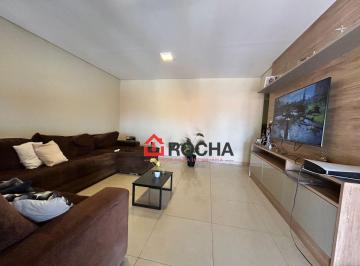 Casa de 3 quartos, Sobradinho · Quadra 2 - Casa reformada com armários, aceito financiamento e estudo troca