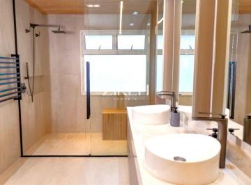 Casa de 4 quartos, Curitiba · Casa mobiliada 4 quartos no Dakota Park com piscina aquecida, bosque privativo e 440m² exclusivos