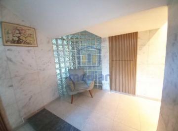 Apartamento · 90m² · 2 Quartos · 1 Vaga · Excelente apartamento 2 dormitórios + dependência no coração do Gonzaga!