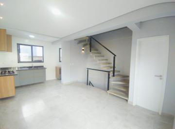 Apartamento · 103m² · 2 Quartos · 1 Vaga · Linda casa triplex, no Marapé, com estrutura para instalação de piscina !
