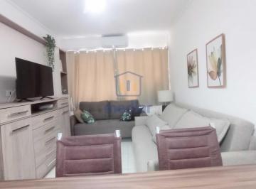 Apartamento · 60m² · 1 Quarto · Apartamento de 1 dormitório reformado à venda no Embaré prédio de frente prá praia.