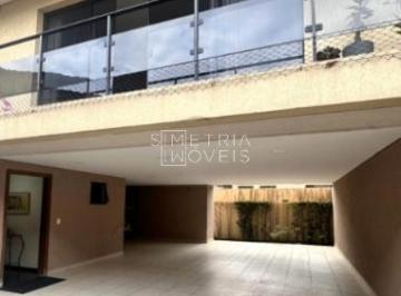 1 · Agua Verde - Sobrado em condomínio com 266 m², 3 quartos sendo 1 suíte além de ático grande