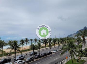 Apartamento · 300m² · 2 Vagas · Excelente oportunidade, para morar no melhor lugar do Rio, em frente a Praia de IPANEMA