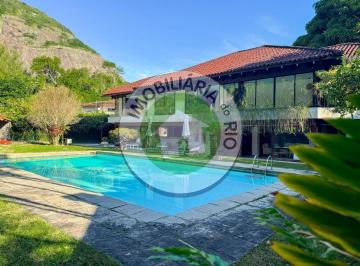 Casa · 583m² · 5 Vagas · Imóvel de luxo com 4 quartos e 4 suítes, 7 banheiros e 5 vagas de garagem na cidade de cidade] no b…