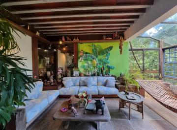 Casa · 300m² · 4 Vagas · Bucólica casa tríplex de 5 quartos no meio da mata atlântica!