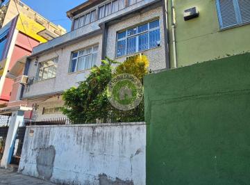 Casa · 234m² · 2 Vagas · casa no melhor ponto de Botafogo!