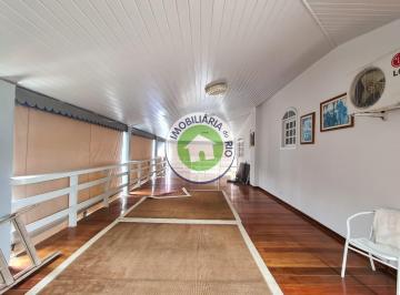 Casa  Venda R$ 4.000.000 · Imóvel de luxo na Barra da Tijuca, Rio de Janeiro - Casa com 5 quartos, 4 suítes, 2 salas, 4 vagas…