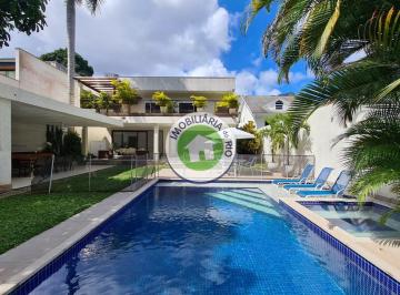 Casa · 560m² · 4 Vagas · Maravilhosa casa em um dos melhores condomínios do Itanhangá! reformadíssima!