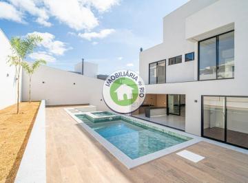Casa · 350m² · 2 Vagas · Imperdível! Casa à venda em Juiz de Fora-MG, bairro São Pedro: 3 quartos, 2 suítes, 4 banheiros, 2…