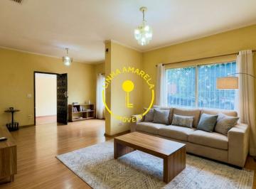 Casa · 180m² · 2 Quartos · 4 Vagas · Casa no Instituto de Previdência: Conforto e Localização Privilegiada na Zona Oeste