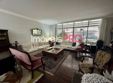 Casa · 191m² · 3 Quartos · 2 Vagas · Casa espaçosa e confortável no Campo Belo