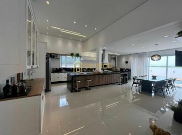 Casa · 330m² · 4 Quartos · 4 Vagas · Casa Reserva da Serra Jundiaí