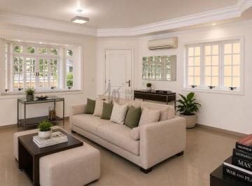 imoveis-na-vila-casa-chacara-klabin · Casa com quintal e churrasqueira em rua arborizada na região da Vila Mariana