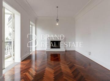 Apartamento · 500m² · 4 Quartos · 4 Vagas · Apartamento pra locação no Jardim Guedala, alto padrão, 500m², 4 suítes, 4 vagas.