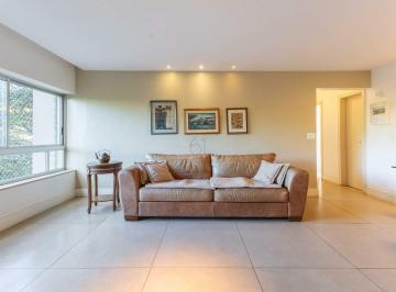 Apartamento · 156m² · 4 Quartos · 2 Vagas · Apartamento Vazado com Vista Incrível na SQS 307 