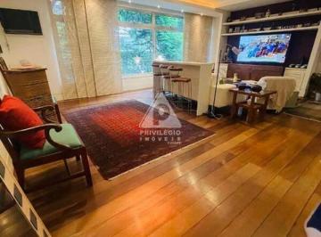 sala · Privilégio Imóveis vende – Apartamento no Jardim Oceânico | 3 suítes | à 2 quadras da praia.