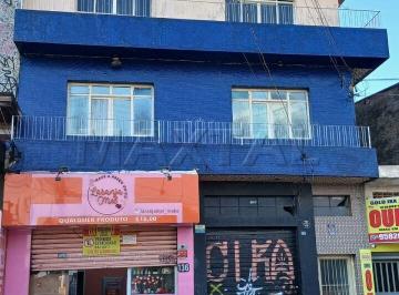 Casa · 200m² · 3 Quartos · Sobrado para locação com 200m², 3 Dormitórios, 2 banheiros e uma edícula.
