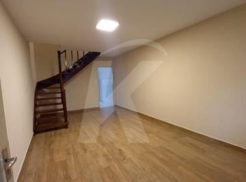 Casa · 80m² · 3 Quartos · 1 Vaga · Sobrado com 3 quartos, sala, cozinha, 2 banheiros, área de serviço, 1 vaga de garagem