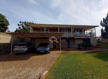 Casa · 326m² · 3 Quartos · 4 Vagas · Casa 3 dormitorio com suite e closet, piscina e salao de festas no Califórnia